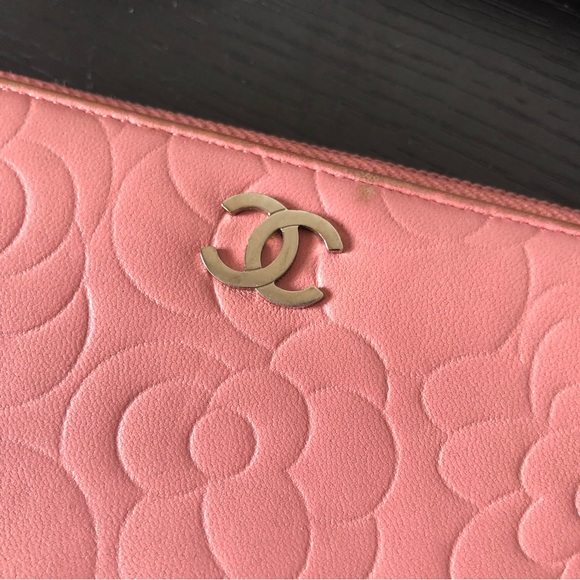 Chanel Camellia Zippy Zip Around Wallet - Picture 3 of 15